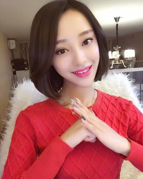 广东网红女吃瓜微博,微博热议美食与趣味并存”